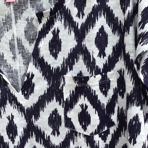 Lilly Pulitzer Duval Fish Aztec Print 100% Linen - Picture 3 of 5